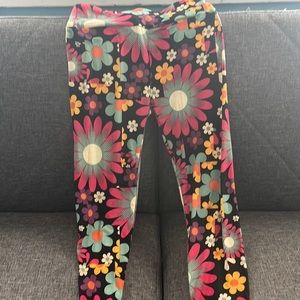 Lularoe floral leggings!